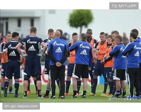 传闻:沙尔克04有意邀请前功勋教练回归,带队冲击下赛季德甲